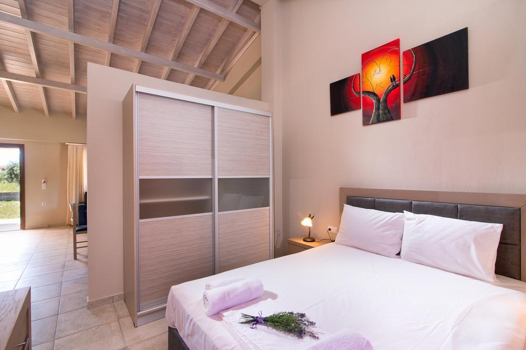 Olive Land Villas Limenaria  Zimmer foto