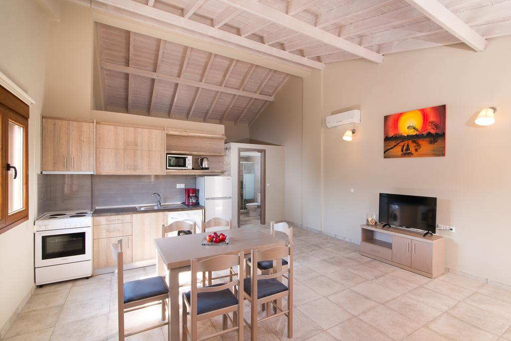 Olive Land Villas Limenaria  Zimmer foto